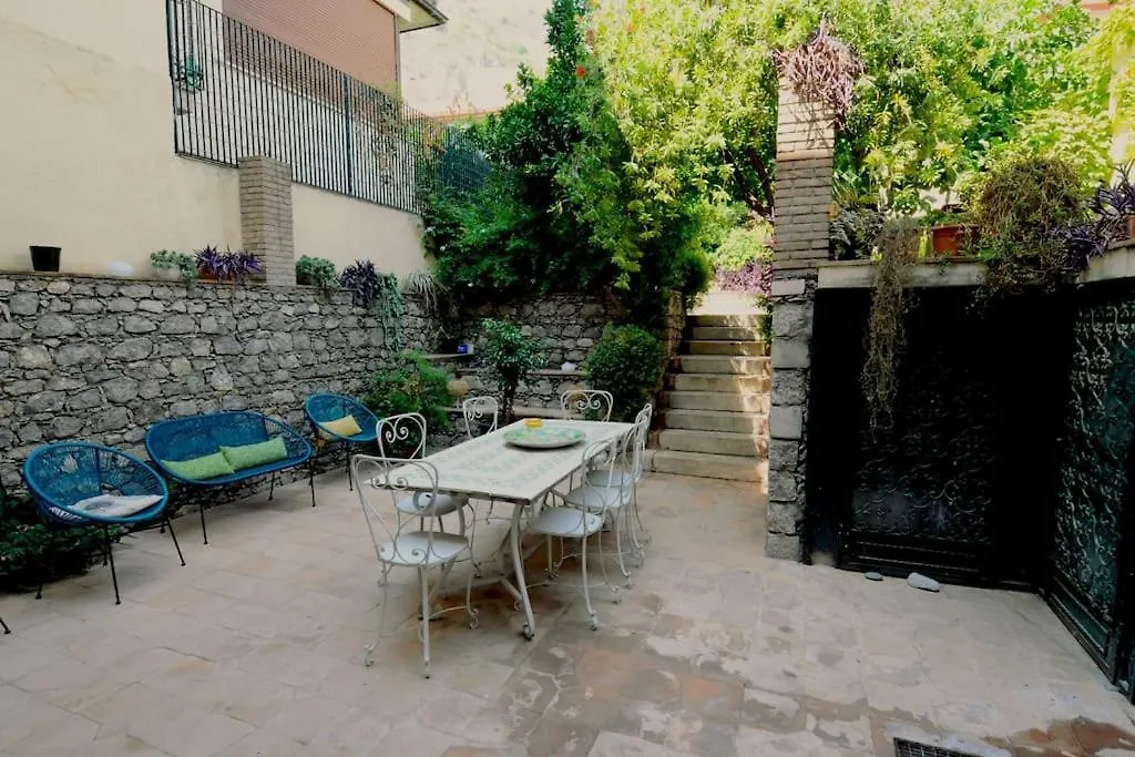 Villa Carla, A Charming Villa In The Center Of Taormina